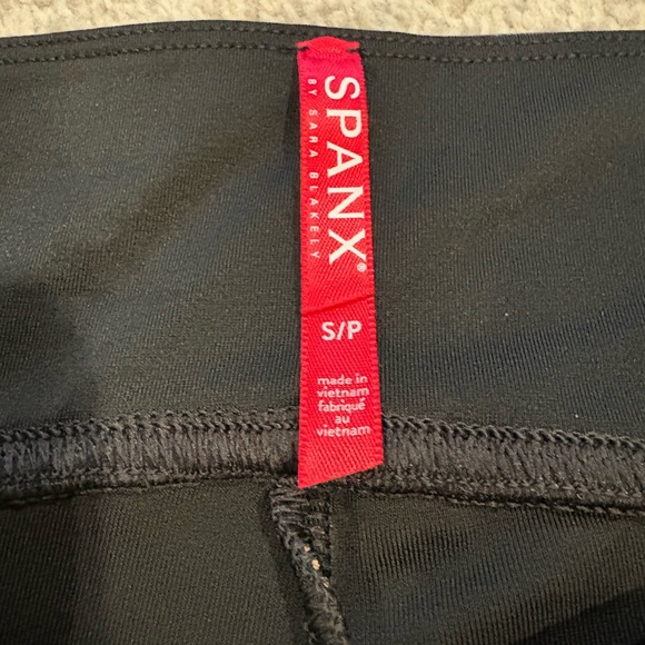 SPANX Leopard Shine Faux Leather Bike Shorts NWT - Picture 2 of 6